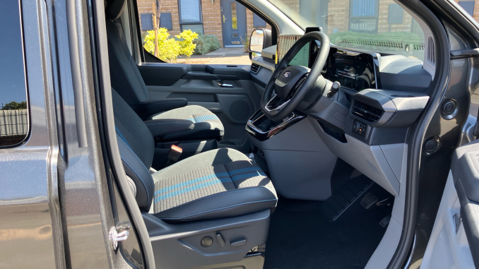 Ford Transit Custom 320 L1 Petrol Fwd 2.5 PHEV 232ps H1 Double Cab Van Sport Auto - Image 6